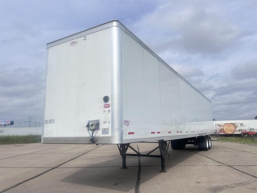 Dry van trailer